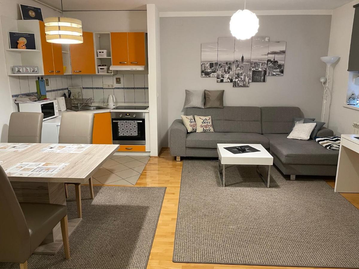 Apartman Luna Near Zagreb Airport Velika Gorica Bagian luar foto