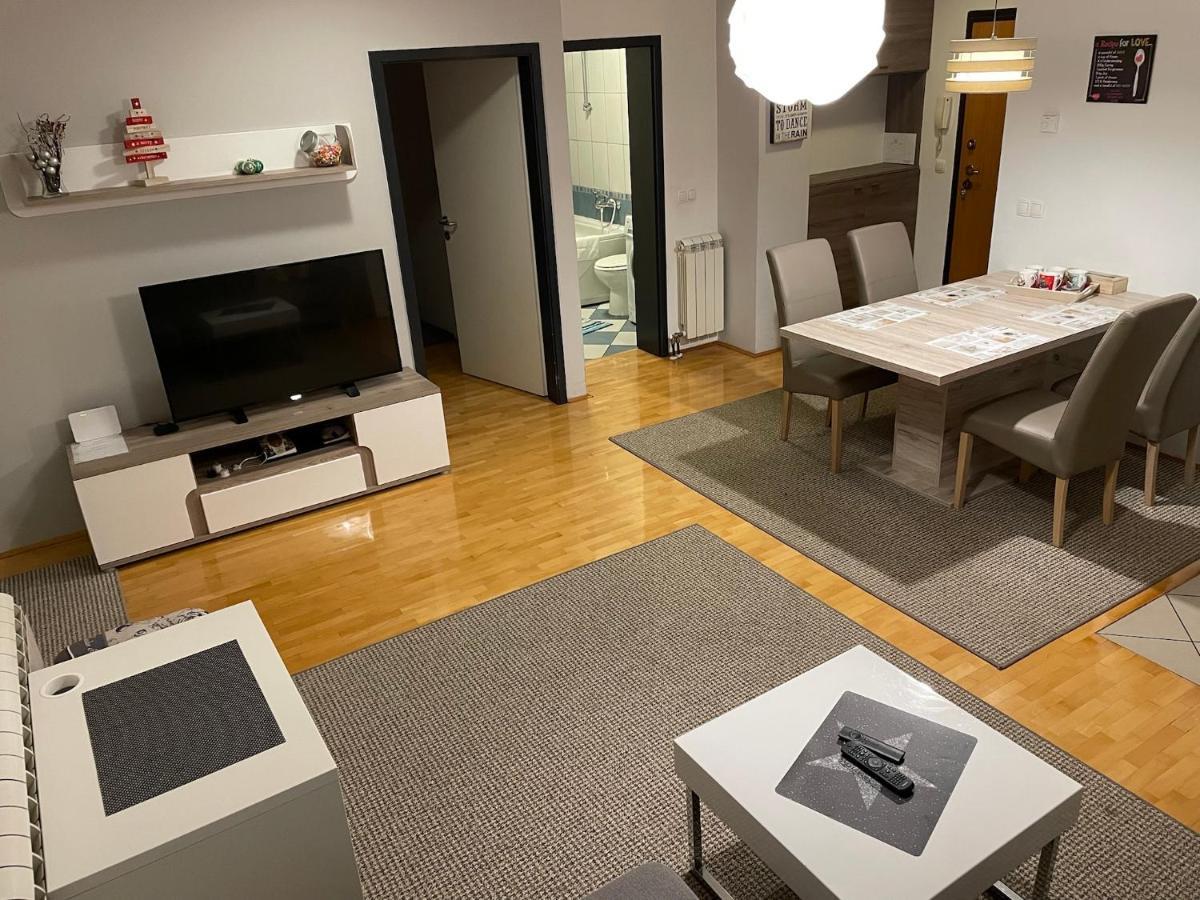 Apartman Luna Near Zagreb Airport Velika Gorica Bagian luar foto