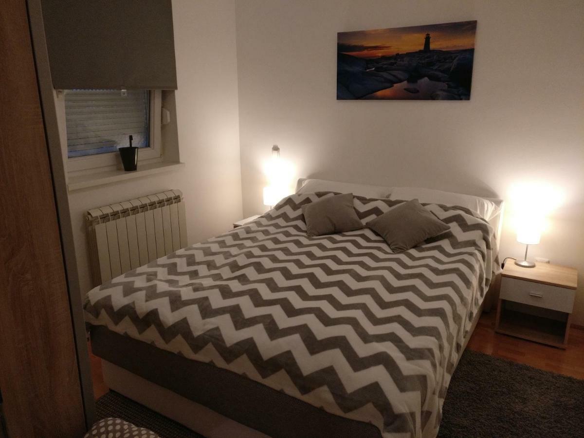 Apartman Luna Near Zagreb Airport Velika Gorica Bagian luar foto