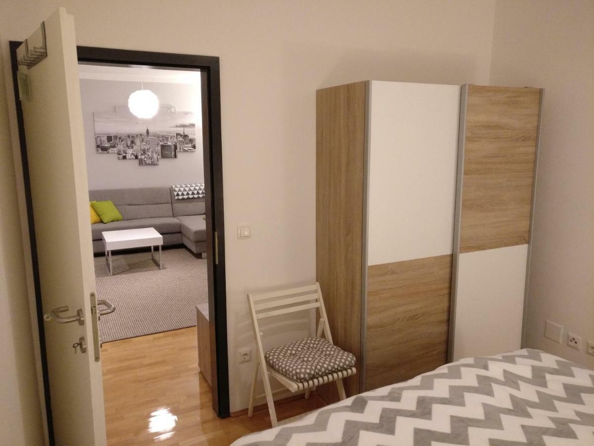 Apartman Luna Near Zagreb Airport Velika Gorica Bagian luar foto