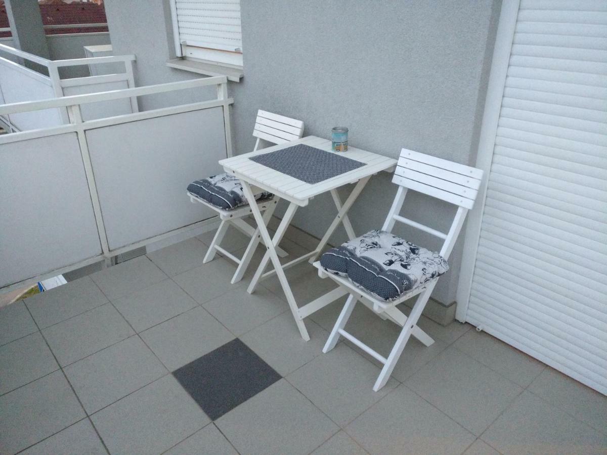 Apartman Luna Near Zagreb Airport Velika Gorica Bagian luar foto